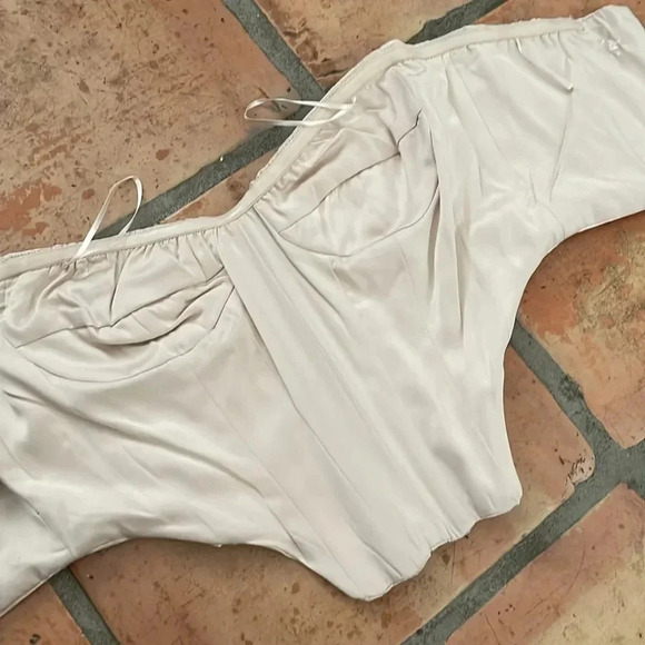 🔷 NEW BARDOT Size 4 Cropped Bustier Top - Picture 13 of 13